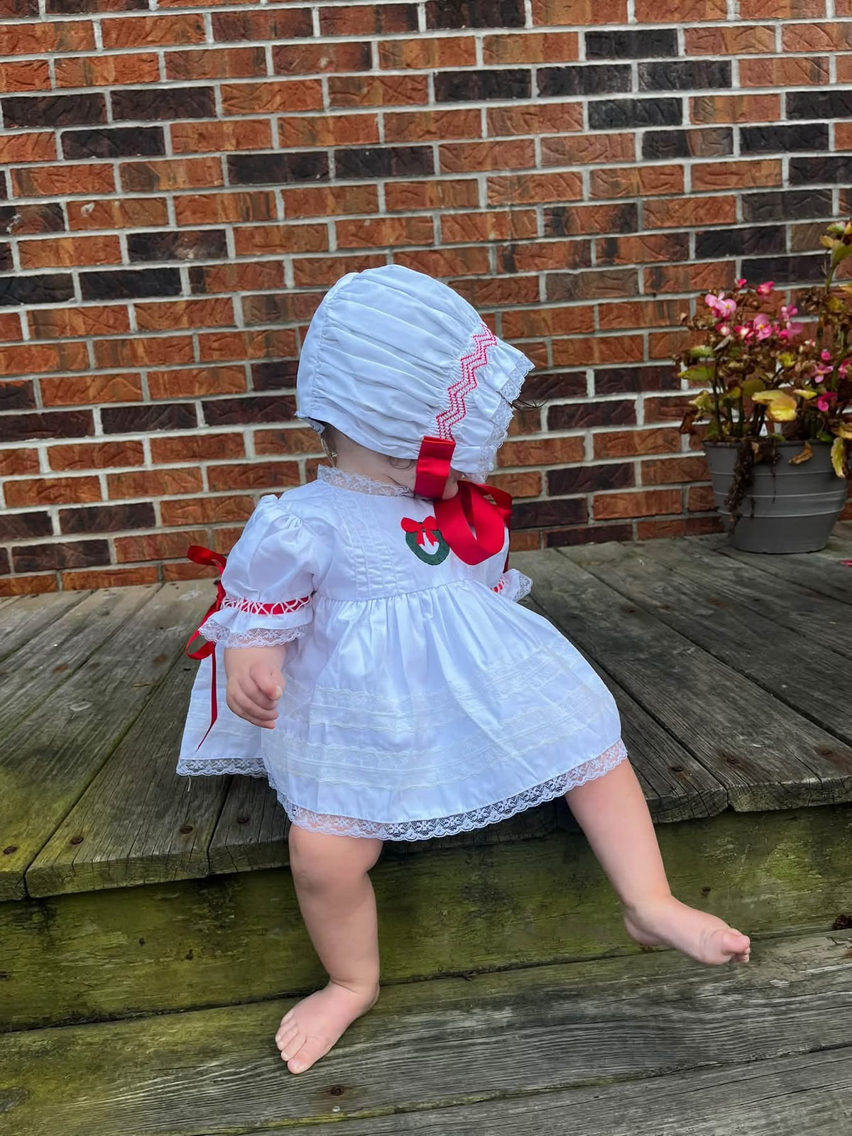 Carson and Friends Red Heirloom Bonnet