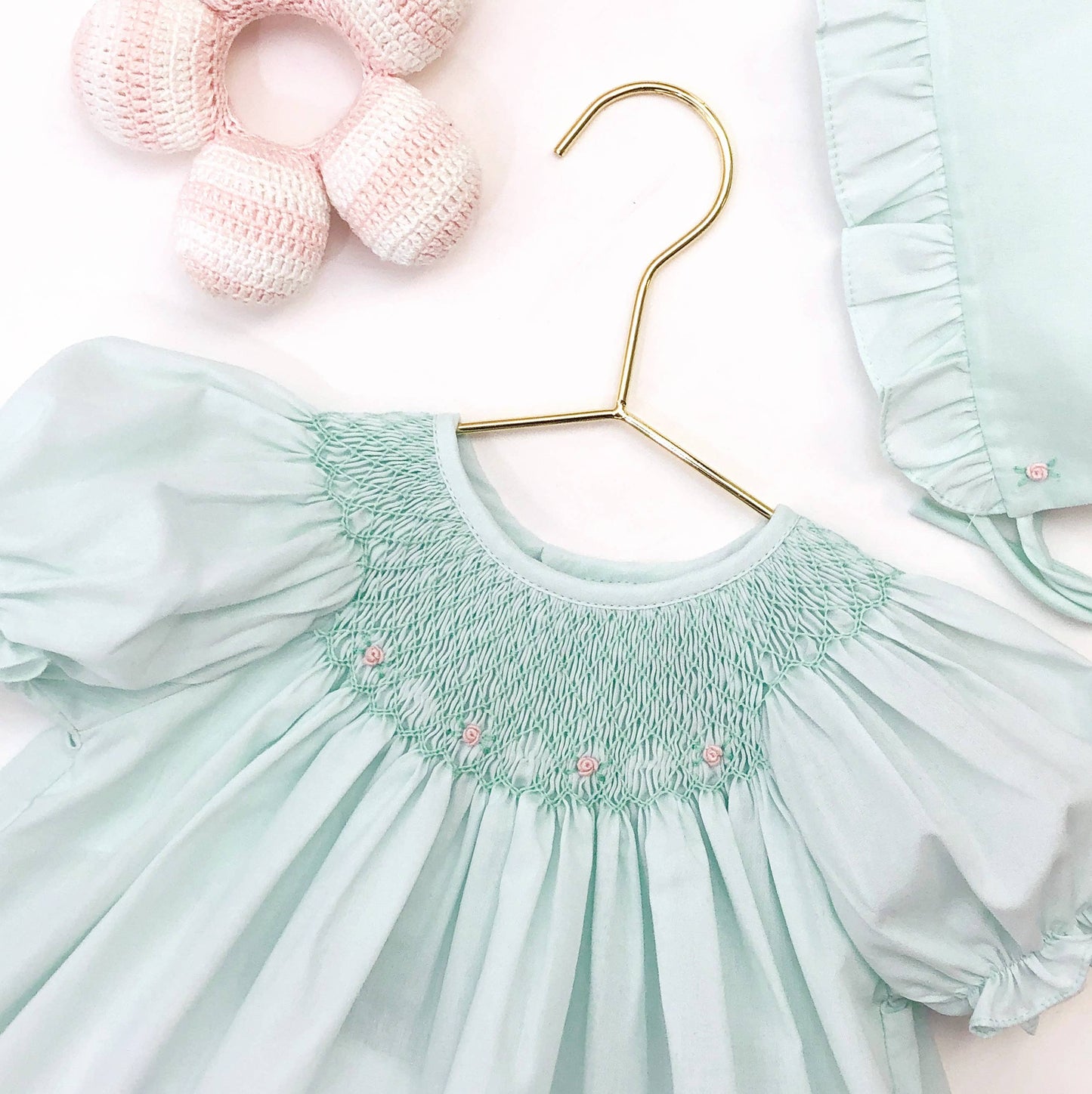 Petit Ami & Zubels - Smocked Daygown with Raglan Embroidery